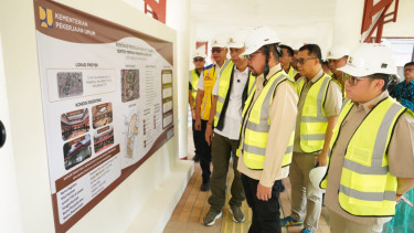 Kemensos dan KSP meninjau Progres Sekolah Rakyat di Bekasi 