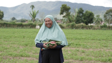 Berbagi daging kurban