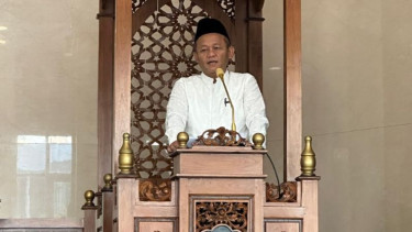 Sekjen Partai Golkar Sarmuji jadi Khatib Idul Adha.