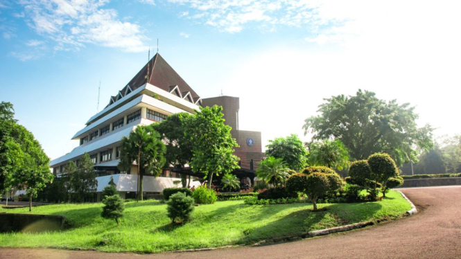 Institut Pertanian Bogor (IPB).