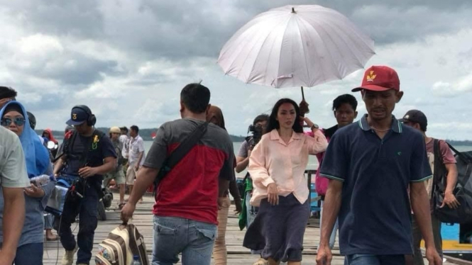 Imelda Budiman saat syuting film Way Back Home