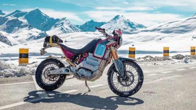 Royal Enfield Himalayan Electric