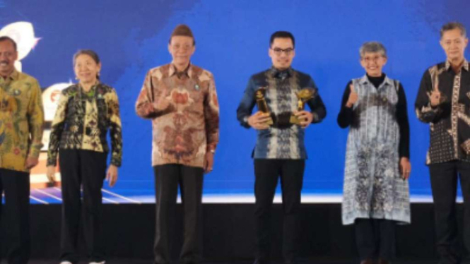 Penghargaan Ajang TOP CSR Awards 2025.