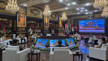 VIVA Militer: Menhan Sjafrie kumpulkan purnawiran jenderal TNI-Polri, dan pakar