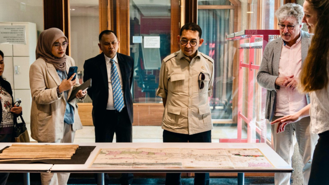  Menteri Kebudayaan Fadli Zon di Perpustakaan Universitas Leiden