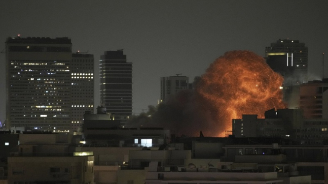 Serangan rudal Iran di Tel Aviv Israel, 15 Juni 2025