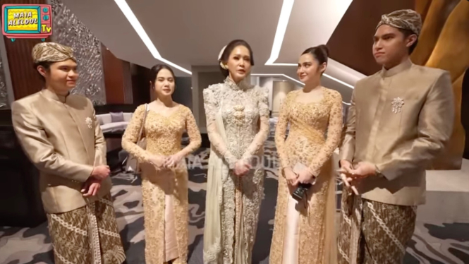 Dul Jaelani, Tissa Biani, Maia Estianty, Syifa Hadju dan El Rumi (kiri ke kanan)