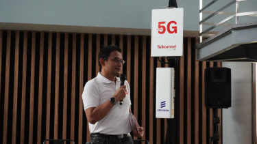 Direktur Jaringan Telkomsel Indra Mardiatna.