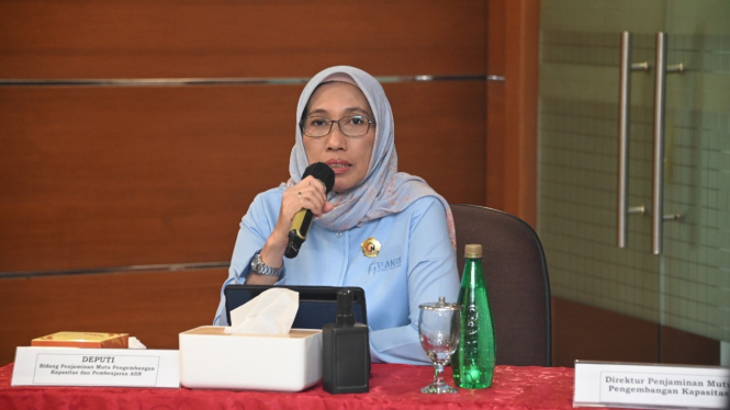 Deputi Bidang Penjaminan Mutu Pengembangan Kapasitas dan Pembelajaran ASN, Army Winarty