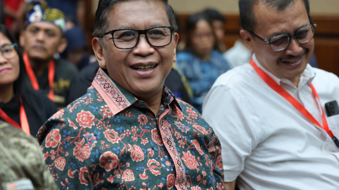 Sekjen PDIP Hasto Kristiyanto di Pengadilan Tipikor pada PN Jakarta Pusat jelang ikuti persidangan pemeriksaan saksi ahli meringankan di kasus dugaan suap dan perintangan penyidikan PAW DPR RI 2019-2024. (Ist)