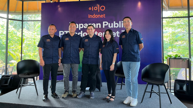 Manajemen PT Indointernet Tbk.
