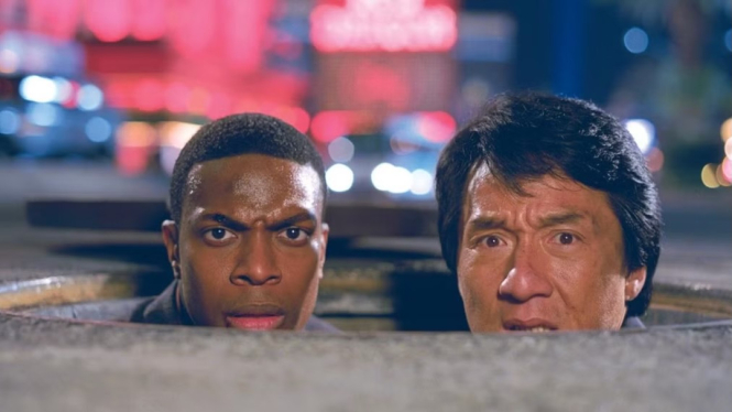 Jackie Chan dan Chris Tucker di film Rush Hour.
