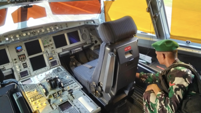 Tim Jihandak Kodam Bukit Barisan sisir Pesawat Saudia Airlines yang diteror bom
