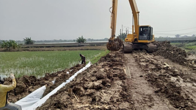 Penanganan tanggul jebol di Grobogan [Humas Kementerian PU]