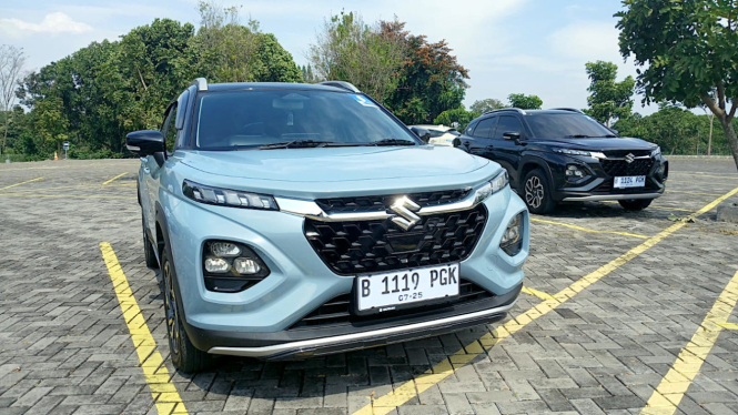 Suzuki Fronx tipe SGX