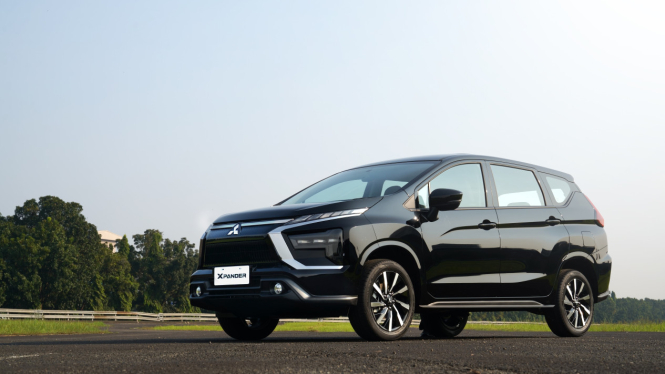 Mitsubishi New Xpander Exceed Tourer