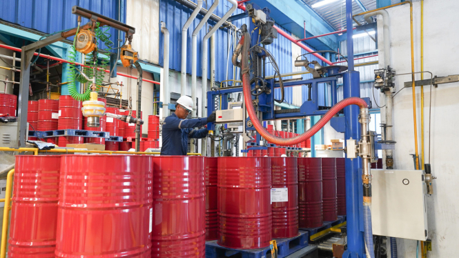 Pabrik produksi pelumas ExxonMobil di Cilegon, Banten