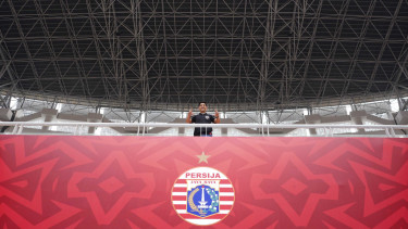 Pemain Persija Jakarta Eksel Runtukahu