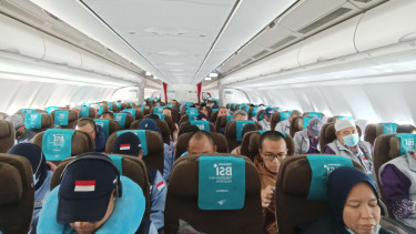 Petugas haji Indonesia pulang dengan Garuda Indonesia