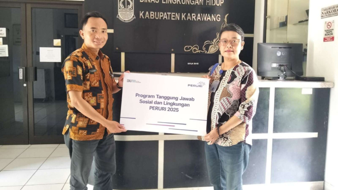 Peruri serahkan 255 bibit ke Karawang
