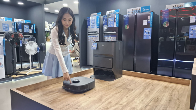 Midea Vacuum Cleaner