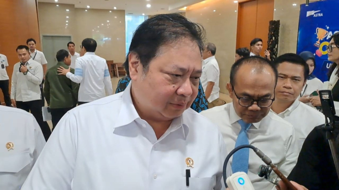 Menteri Koordinator Bidang Perekonomian, Airlangga Hartarto, saat ditemui di Kementerian Perdagangan, Jakarta, Senin, 30 Juni 2025