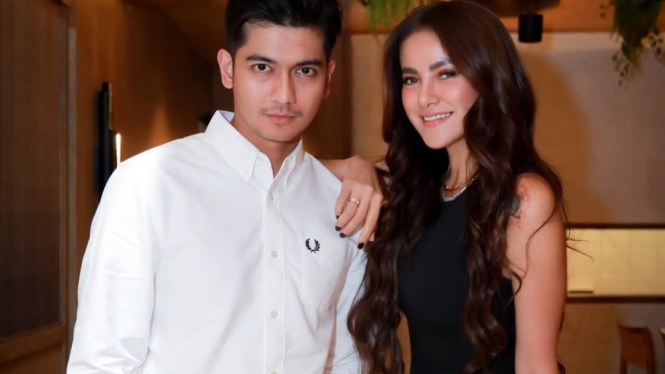 Teuku Ryan dan Olla Ramlan.