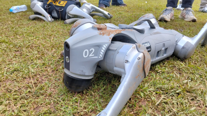 Robot K9 milik Polri.