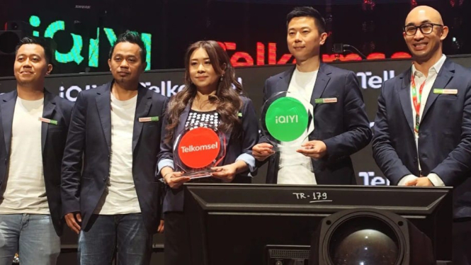 Telkomsel hadirkan aktor Chen  Zheyuan