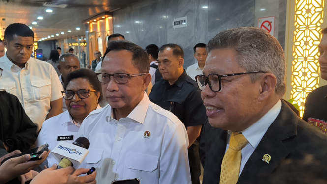 Mendagri Tito Karnavian di Kompleks Parlemen, Senayan, Jakarta Pusat 