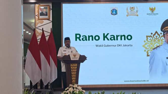 Wakil Gubernur Jakarta Rano Karno saat memberikan sambutan 