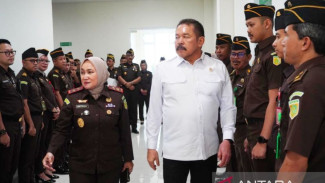 Jaksa Agung Ingatkan Anak Buah Tak Meminta dan Terima 'Sesuatu' Atas Nama Institusi