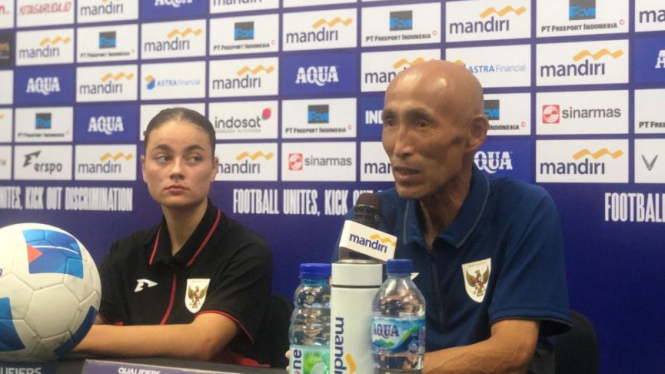 Pelatih timnas putri Indonesia, Satoru Mochizuki