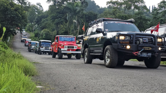 Komunitas Toyota Land Cruiser Indonesia