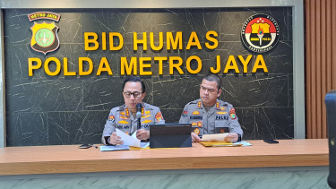 Kombes Ade Ary Syam Indradi dan AKBP Reonald 