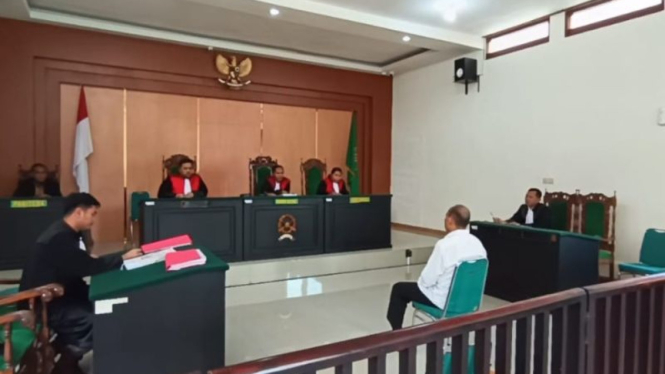 sidang dugaan pencabulan tahanan wanita oleh mantan Kasat Tahti Polres Pacitan