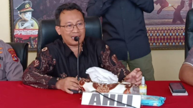 Ahli forensik dari Universitas Mataram, Dr. dr. Arfi Syamsun