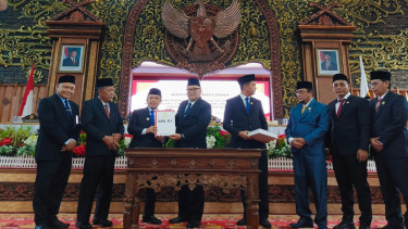 Ketua DPRD Pemprov Jambi Direktur Jenderal Pemeriksaan Keuangan Negara V BPK RI