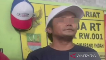 Tersangka berinisial RS yang melakukan pelecehan terhadap anak tirinya