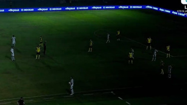 Mati lampu di laga Oxford United Vs Arema