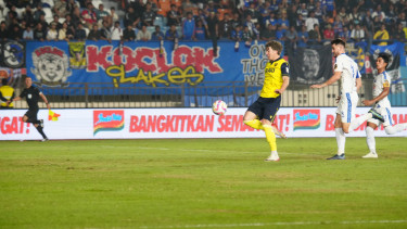 Ole Romeny di laga Oxford United Vs Arema
