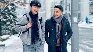 Hengky Kurniawan dan putranya.