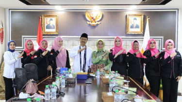 Ikatan Pengusaha Muslimah Indonesia (Ipemi) bersilaturahmi dengan Menteri Sosial Saifullah Yusuf dan istri, Fatma Saifullah Yusuf, beserta jajaran Kementerian Sosial (Kemensos).