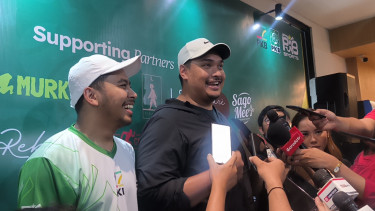 Menpora Dito Ariotedjo di kawasan Jakarta Selatan 