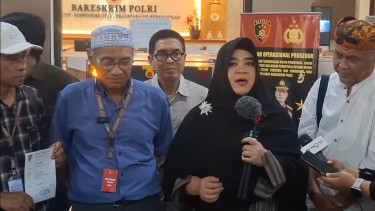 Waketum TPUA Rizal Fadillah (kedua kiri) dan Bendum TPUA, Kurnia (kedua kanan)