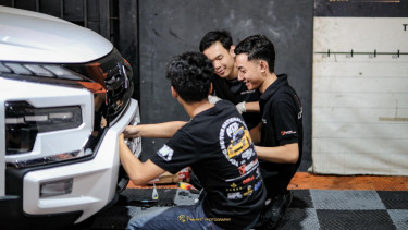 Teknisi Yoong Motor