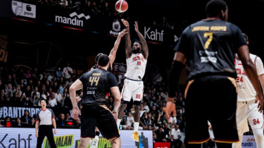 Final IBL 2025, Pelita Jaya Vs Dewa United