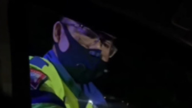 Perempuan Dihentikan Polisi di Tol Diminta Tunjukkan SIM Jakarta