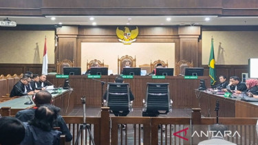 Sekjen PDIP Hasto Kristiyanto saat membacakan duplik