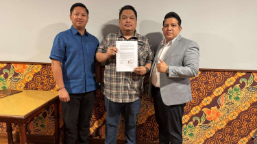 Eko Prabowo dari Prabowo and Marsha Lawfirm (perwakilan BLI), Topan dari Topan M
